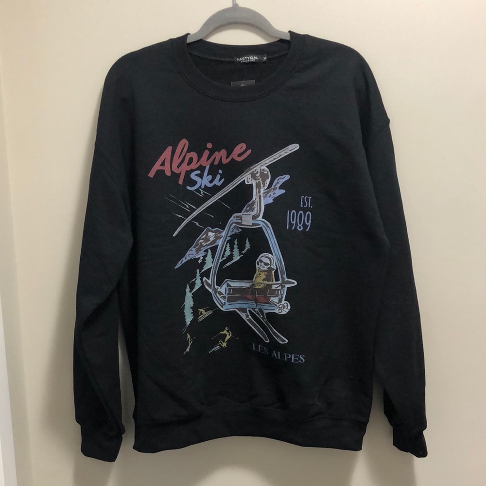 NWT Nasty Gal Alpine Ski Graphic Long Sleeve Oversize Crewneck